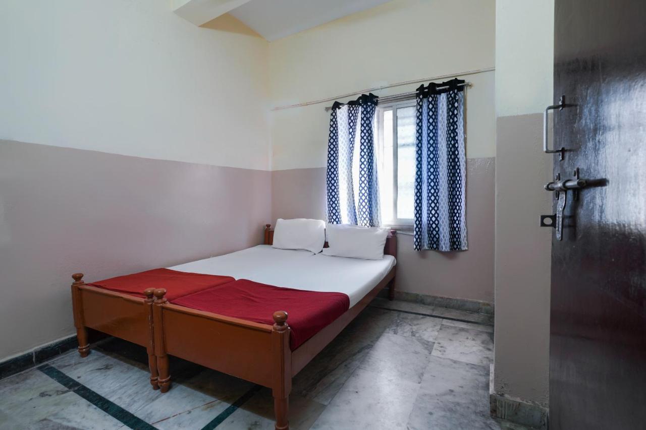 Spot On Sri Sai Lohith Lodge Near Snow World Secundurabad Екстериор снимка