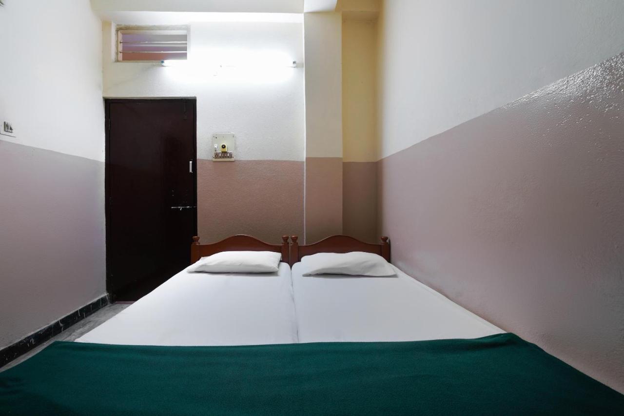 Spot On Sri Sai Lohith Lodge Near Snow World Secundurabad Екстериор снимка