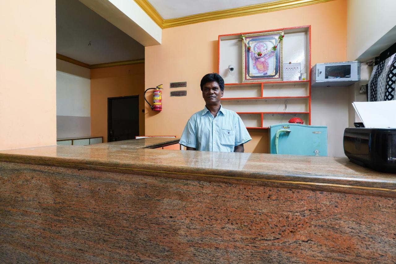 Spot On Sri Sai Lohith Lodge Near Snow World Secundurabad Екстериор снимка