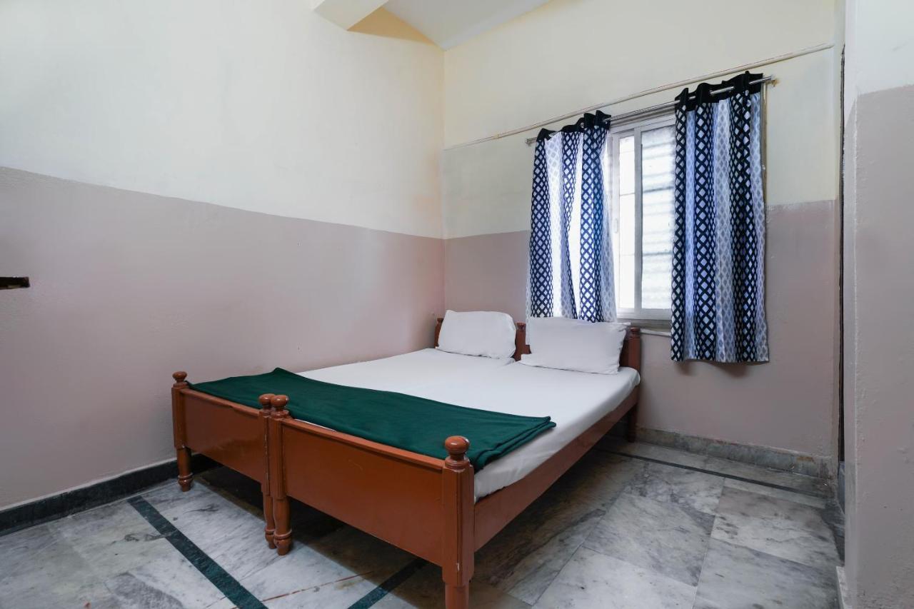 Spot On Sri Sai Lohith Lodge Near Snow World Secundurabad Екстериор снимка